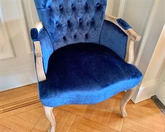 Detail Chair B