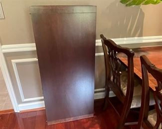 Dining Table with Four Side Chairs and Two Arm Chairs and Two Leaves