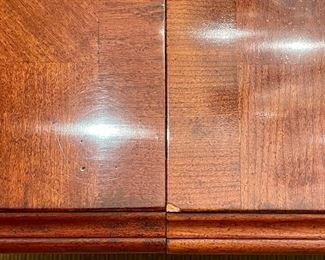 detail - please note chip to finish - this is on one of the leaves