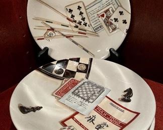 Item 351:  Set of 5 Game Plates:  $16