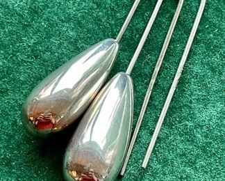 Item 480:  Sterling Silver Drop Earrings: $58