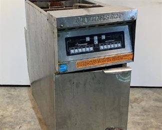 Located in: Chattanooga, TN
MFG Frymaster
Model FPH155CSC
Ser# 0912IO0009
Power (V-A-W-P) 110-120V, 60Hz, 1Ph, 9.5A
Natural Gas Fryer
Size (WDH) 15-3/4"Wx35-1/2"Dx46"H
One Broken Wheel
*Sold As Is Where Is*

SKU H-FLOOR
Unable to Test