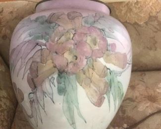 Weller matte finish pottery lamp