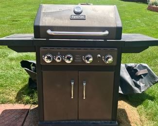 Dyna Glo Gas Grill