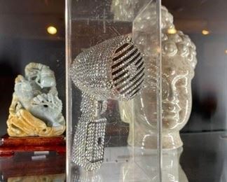 Bling performing microphone from singer, Regina Belle