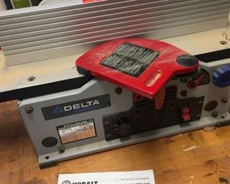Delta tile saw