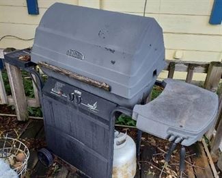 LP Grill with Tank with OPD Valve