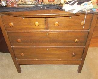 Antique 3-drawer chest