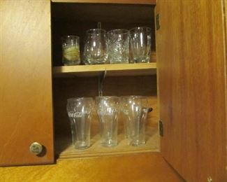 Nice selection of kitchen glassware & mugs.