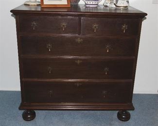 Antique American chest of drawers