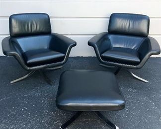 Rodolfo Dordini
Minotti
Blake-Soft lounge chairs & ottoman 
Leather & chrome
Chair 
Was $4000 each
Now $1800 each
1 SOLD
1 available 
Ottoman 
SOLD
