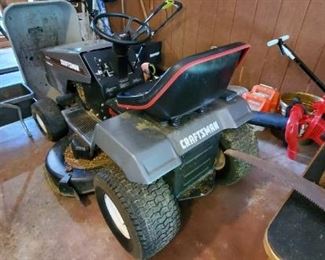 Craftsman Riding Lawnmower