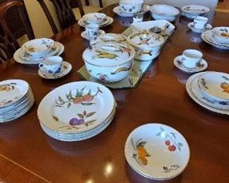 Royal Worcester Evesham China Collection