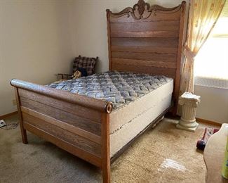 Antique full size bed
Furniture can be purchased early