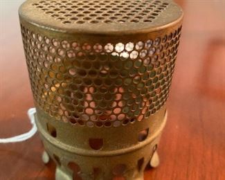 Aladdin bug guard for chimney
