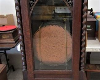 Regina Disc Music Box