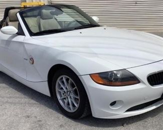 VIN 4USBT33544LS51904
Year: 2004 Make: BMW Model: Z4 Trim Level: Roadster 2.5i
Engine Type: 2.5L L6
Transmission: Automatic
Miles: 123,902
Color: White
Driveline: 2WD
Located In: Chattanooga, TN
Operational Status: Runs And Drives
Power Windows
Power Locks
Power Mirrors
Power Seats
Leather Interior
Heat/AC Tested Works
Sold On AL Title
**Sold as is Where is**

1-10