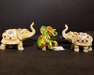 Hamilton Collection: Butterfly from the Reflections of the Elephant Collection (numbered limited edition). Two other beautiful elephants are also included. Center elephant is around 4.5" tall. https://ctbids.com/#!/description/share/974317