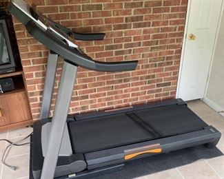 This is a Nordic Trac FlexResponse treadmill. This machine features pulse monitor, incline increments, 10 variable speeds, timed workouts and automatic stop key for safety. Bright digital display works great. 71x34x59 https://ctbids.com/#!/description/share/974617