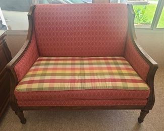 Beautiful Craftmaster settee bench with wood trim and legs. Plaid settee features colors of green, yellow, red and tan and has diamond shape stitching on back. Loveseat measures 47 x 37 x 37" https://ctbids.com/#!/description/share/981230