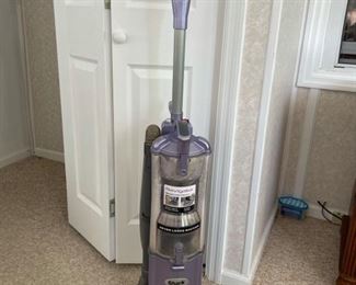 Shark vacuum. Needs a good cleaning. Works well. 11 x 46”. https://ctbids.com/#!/description/share/981235