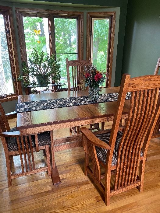 Beautiful oak mission style table