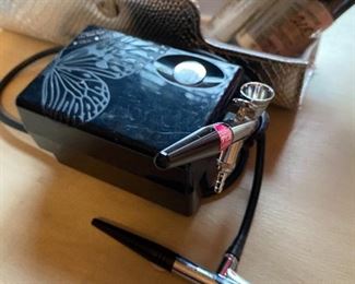 Make up sprayer system