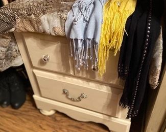 Night stand, scarves