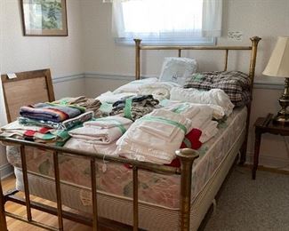 BRASS BED, LINENS