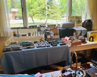 ALL KINDS OF TRAINS AND ACCESSORIES