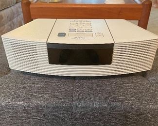 Bose radio/CD player with remote.....