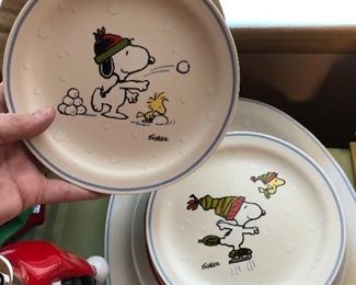 Snoopy plates and platter