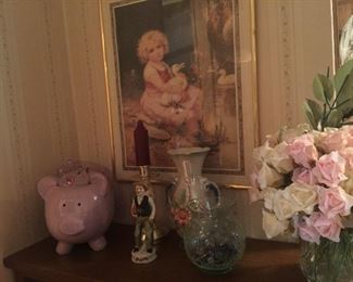 Pretty in pink for a piggy bank, art and bouquet. 