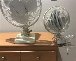 2 White Fans