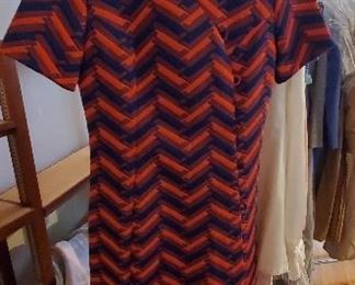 
Fun 1970's women's dress, zipper back.  Good shape.
 Preview for size and further details. Most of the women's clothing is 8-12
