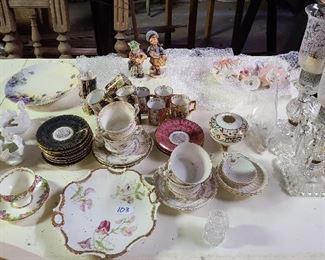 
Lot Antique & Vintage China & Bedside Lamps

Large group of misc. china located in the basement.  Includes Swans, cups/saucers, bedside lamps and more.

Preview for condition and sizes.
