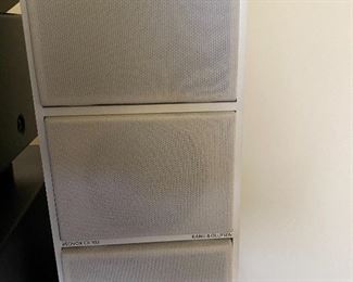 Set of 2 (1 of 2) Bang & Olufsen Speakers