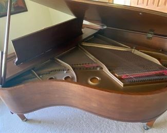 Inside of the Grand Piano
