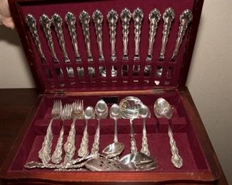 Community Modern Baroque Flatware Set