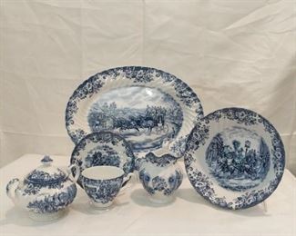 Coaching Scenes Hostess Set