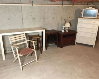 Miscellaneous Furniture Lot