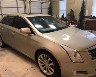 2016 Cadillac XTS— 13 K Miles— Like new!