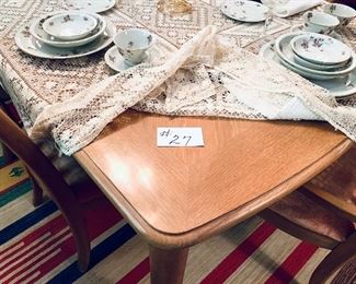 Vintage STANLEY FURNITURE dining table and 6 chairs ( see photos) one leaf. 
Table- 41w 78L 29t  some staining $200
6 chairs- 300.   Table and chairs together $450