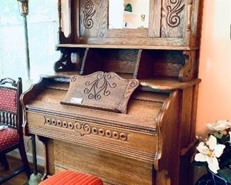 #115A -Antique/vintage oak pump organ. ( no guts). Cool desk or console. and piano/ organ stool. 
41”w 77”t 23”d   Set $392 FIRM 