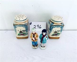 Antique salt and pepper shakers 
Lot $ 28