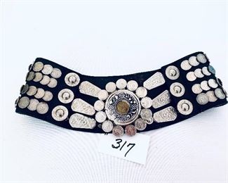 Vintage Argentina vaquero coin belt. 
34-35 LONG. $150
