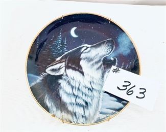 Wolf plate 8 inches wide $15