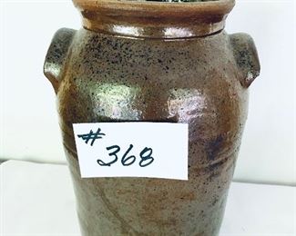 Cataba style Pottery  11”t
no lid small crack $60