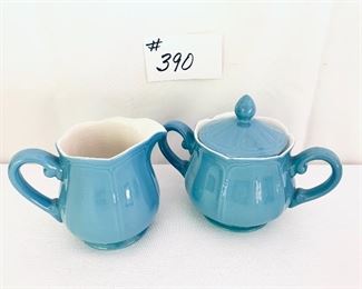 Blue ironstone cream and sugar 
4 to 5 inches tall $27
