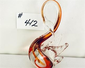 Murano  glass swan 7.5 inches tall $26